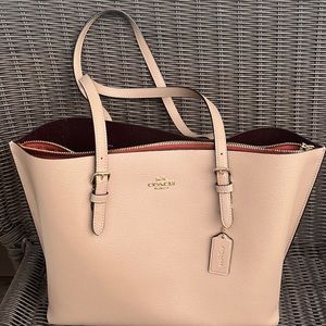 - Coach Mollie Tote